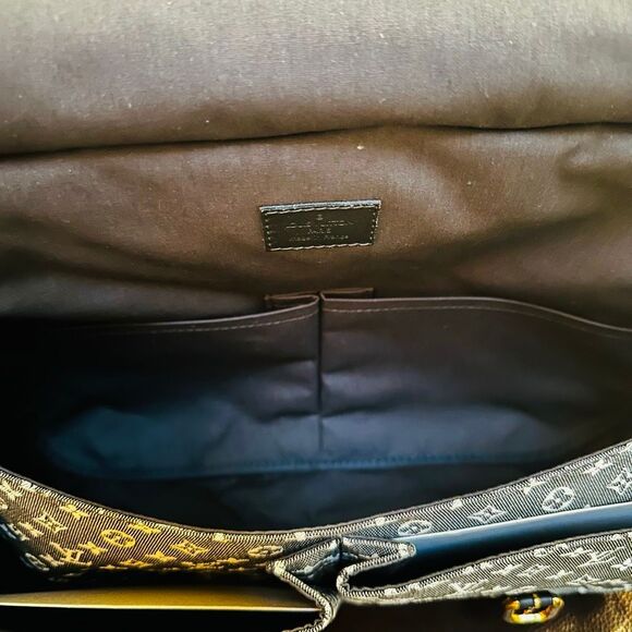 Brand New Louis Vuitton Mini Lin Messenger Baby Bag - Picture 11 of 16